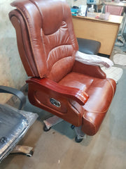 High-Back Mesh Office Chair with Ergonomic Headrest and Lumbar Support