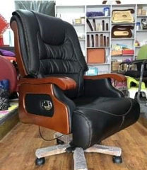 High-Back Mesh Office Chair with Ergonomic Headrest and Lumbar Support